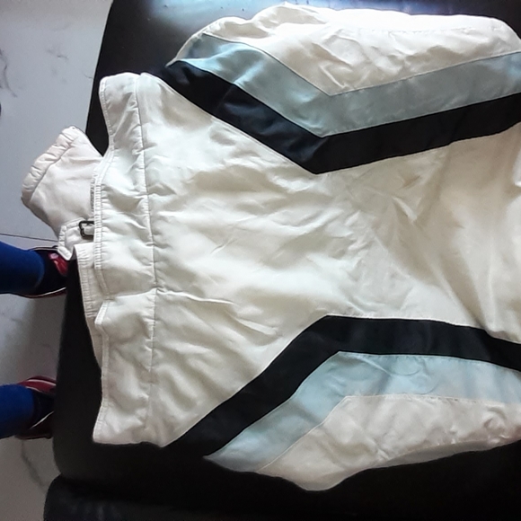 Guess Jacket - Picture 4 of 13